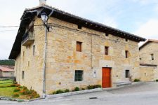 mejores-campings-casas-rurales-perros-ciudad-valluerca